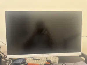 شاشه قيمنق من شركت GAMENO 190هيرتز  ومعا ستاند