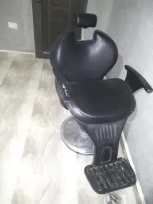 كرسي مكياج يرفع وينزل