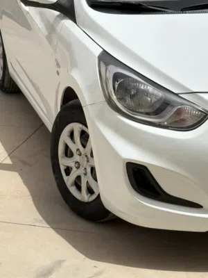 هونداي اكسنت اصفار 2012