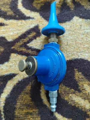 اسطوانة هيليوم لمحلات الكيك والورد حجم وسط