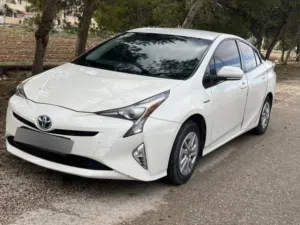 Used Toyota Prius in Zarqa