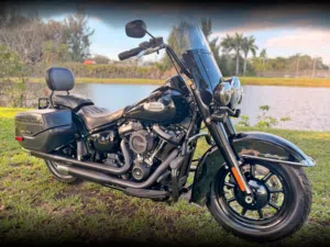 2022 Harley-Davidson Heritage Classic 114 available for sale in good and perfect conditions with low