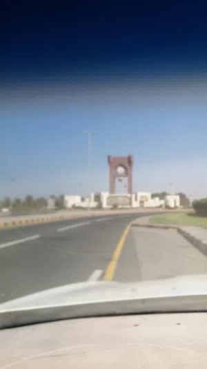 مطلوب موظف عماني ذكر أو أنثى باحث او متقاعد