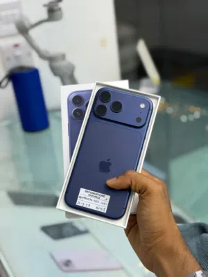 iPhone 17 Pro Max 256 GB with 100% BH - Fine performance device