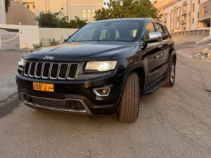 Jeep Grand Cherokee Limited 5.7L HEMI V8 2014 Full Option Excellent Condition