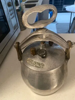 جدر ضغط انتيك صناعة إيرانية cooking pressure pot