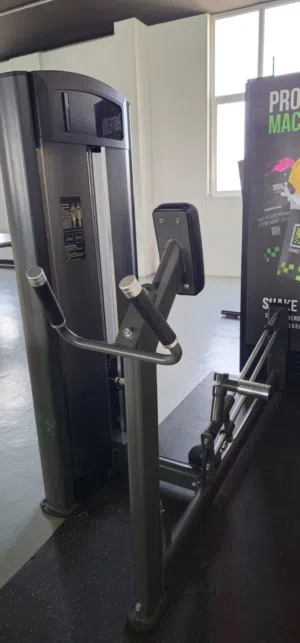 Hip training machine