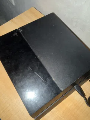 PS4 مستعمل بحاله الجديد