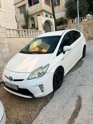 Used Toyota Prius in Zarqa