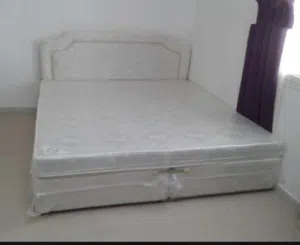 سرير ديوان حجم كبير مع دوشق