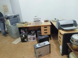 ادوات مكتب مسنعمل