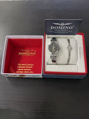 ساعة Domino جديده للبيع مع السواره