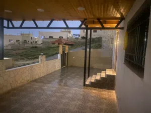 بيت مستقل شبه فيلا