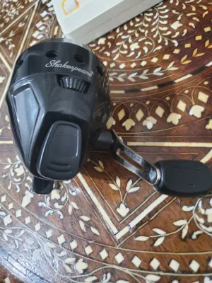 Shakespere Spincast Reel SC10