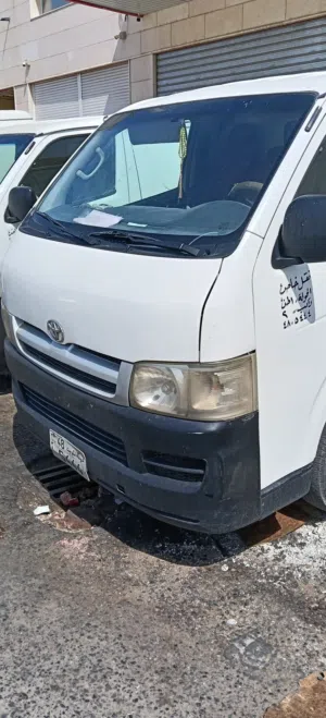 Used 2008 Toyota Minibus for Sale in Good Condition