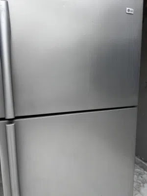 ثلاجة  مستعمله LG للبيع