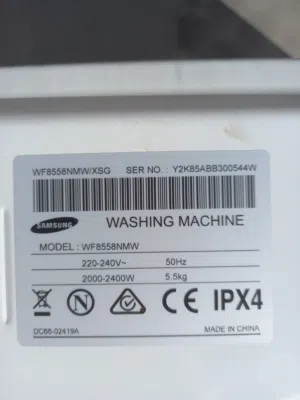 قطع غيار من غسالة سامسونج الموتور والضفيرة كاملة والسير ولوحة التتش كله شغال والموديل موجود فى الصور