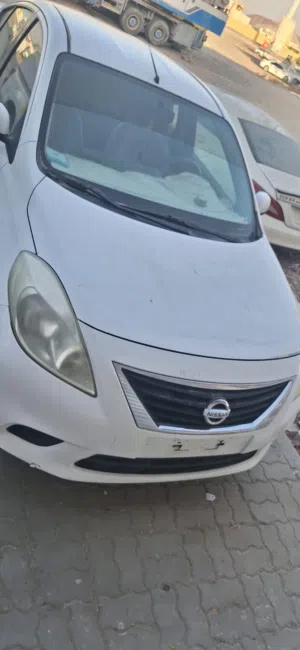 Nissan Sunny 2013