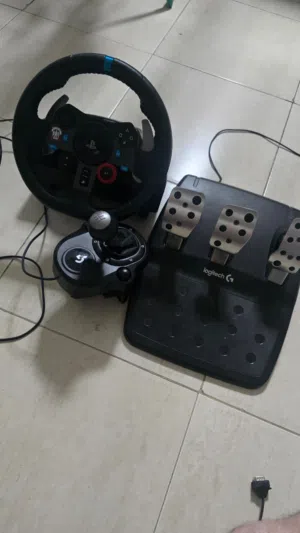 محاكي سكان وقير ودواسات استعمال خفيف يشبك على اي جهاز واي سيارة
