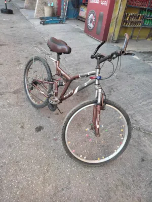 بسكليت جنط 26 للبيع غيارات وبريكات امامي وخلفي شغال