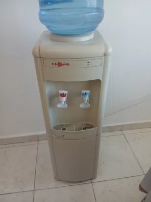 كولر مستعمل للبيع بارد ساخن بحالة جيدة للبيع