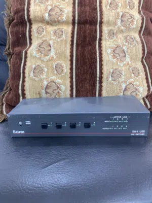 Extron SW4 USB – 4×1 Professional USB Switcher