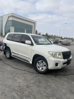 Used Toyota Land Cruiser in Dhofar