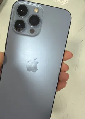 ايفون 13 pro max اللون المفضل ازرق فاتح