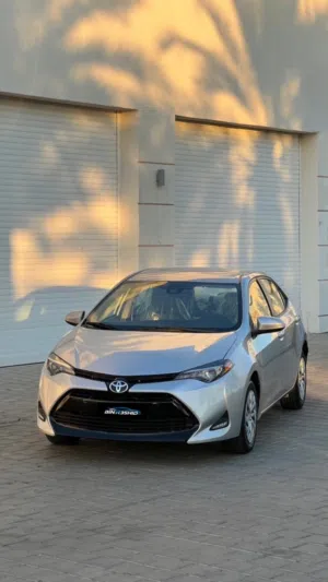 Corolla LE 2018