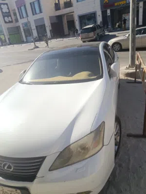 لكزس ES 350 موديل 2008 سياقة أوتوماتيك مع تأمين  وميزات ابيض صدفي