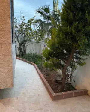 240 m2 4 Bedrooms Villa for Sale in Amman Tla' Al Ali Al Shamali