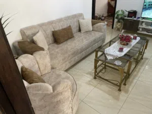 طقم كنب وطولات
