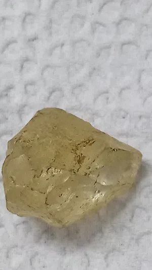 حجر الماس حوالي 10 قيراط