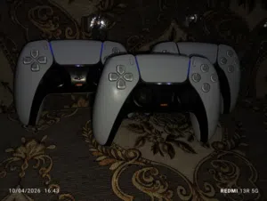 للبيع جيور سوني 5 شغالين ميه ميه