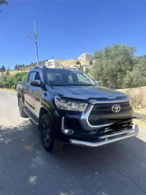 Used Toyota Hilux in Amman