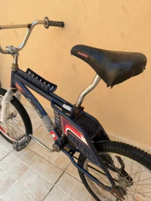 للبيع رامبو كحلي نضيف مع بريك خلفي السيكل ما يعني من اي مشكله