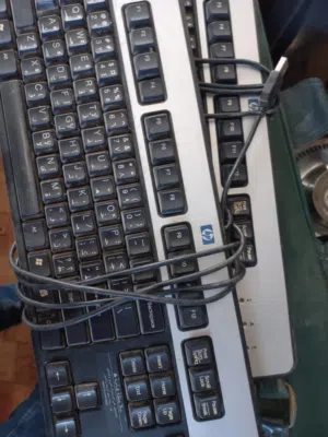 لوحة مفاتيح للبيع