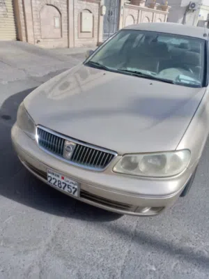 للبيع سيارة سني موديل 2004 بسعر 1000 دينار