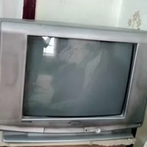 تليفزيون 21 بوصة بالريموت الاصلي
