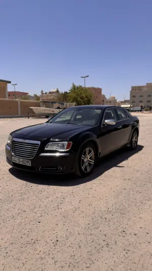 Used Chrysler 300 in Hawally