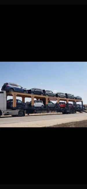 لوبد سطحة ناقلة سيارات دورين جوريكا للبيع