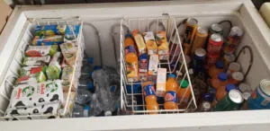 ثلاجه للبيع بسعر عرطه للتواصل