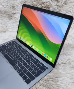 MacBook 2019 i5 8gb ram Touch ID MacOS Sonoma 14.7.3 Retina display type c port's Orignal charger