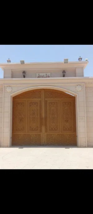 باب أصلي كبير وثقيل حديد والمنيم مطلوب 300 موقع عبري
