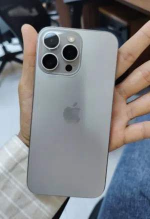 Apple iPhone 16 Pro Max 256 GB in Farwaniya