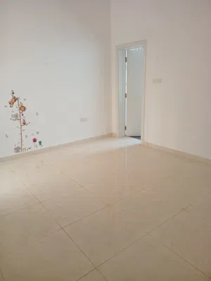 شقه للايجار محج عن المسجد المبين طابق الارضي