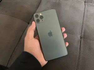 Apple iPhone 11 Pro Max 256 GB in Al Dhahirah