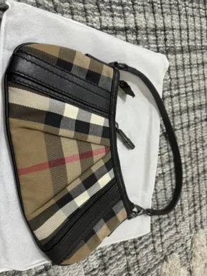 Other Burberry for sale  in Hawally