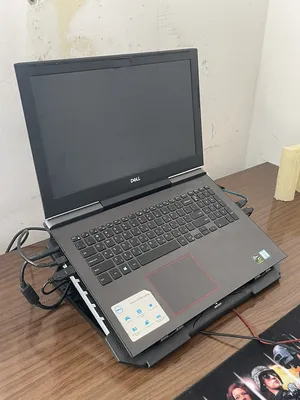 Dell . Windows . 15.6"3