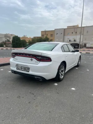 دودج تشارجر 2017